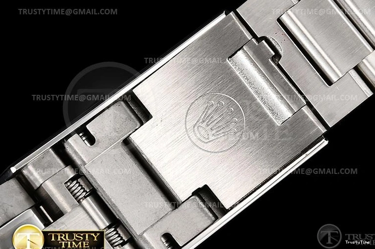 1223 ROLSD097A – Deep Sea Dweller Packable 1017